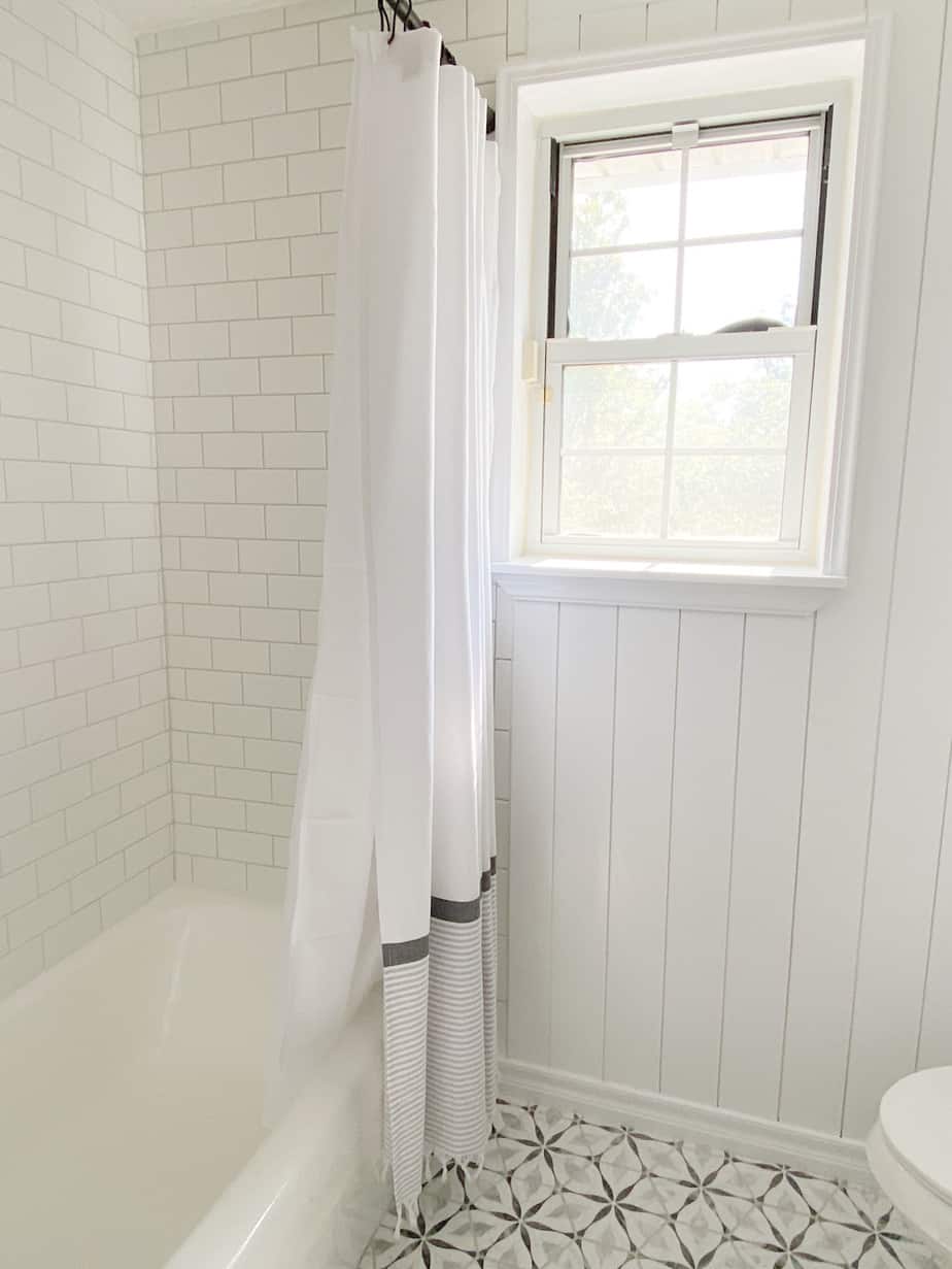 How to Install Wainscoting: Different Methods and Types - Dori Turner ...