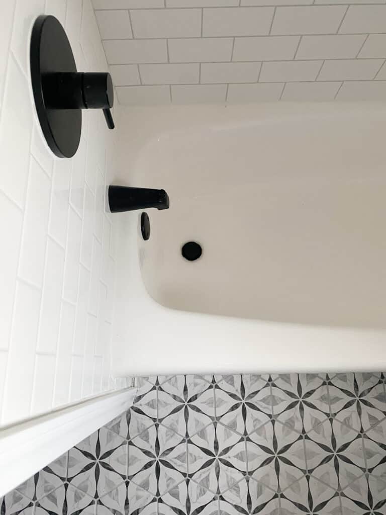 How to Seal Grout in 4 Steps: DIY Guide for Beginners 3