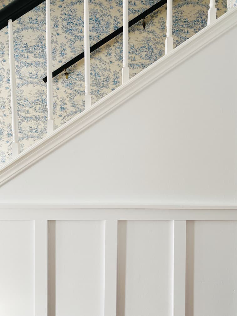 How to Install Wainscoting: Different Methods and Types 5