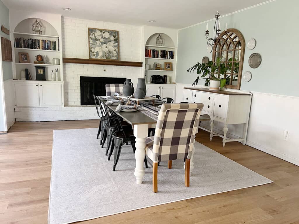 Neutral Rug in Dining Room