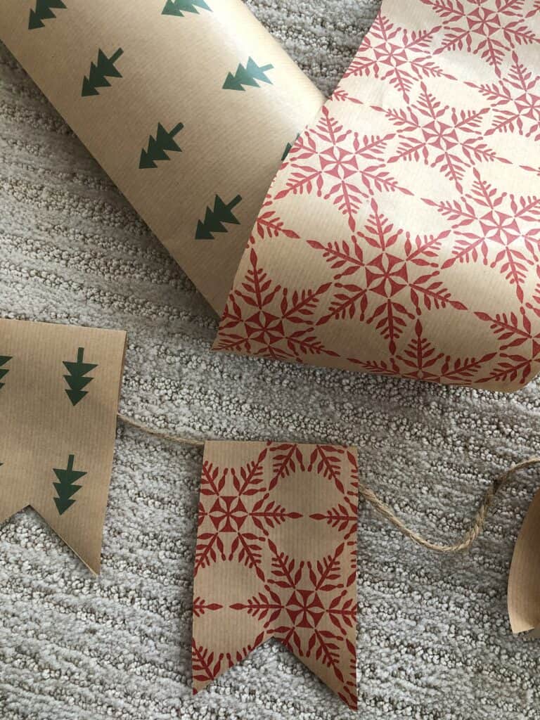 DIY Banner Using Leftover Christmas Wrapping Paper 1