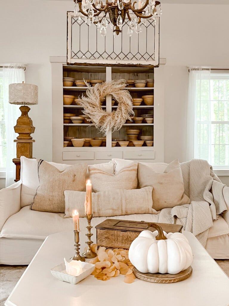 15 Neutral Fall Decor Ideas for a Relaxed and Timeless Home 9